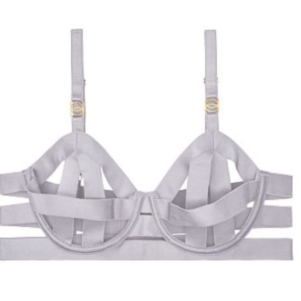 Victoria's secret seriously sexy bra
